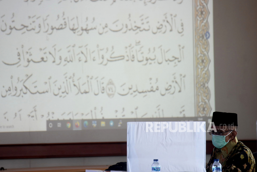 Kafilah Sumbar Melaju ke Final Tafsir Bahasa Arab STQ Kafilah Sumbar Melaju ke Final Tafsir Bahasa Arab STQ. Ilustrasi