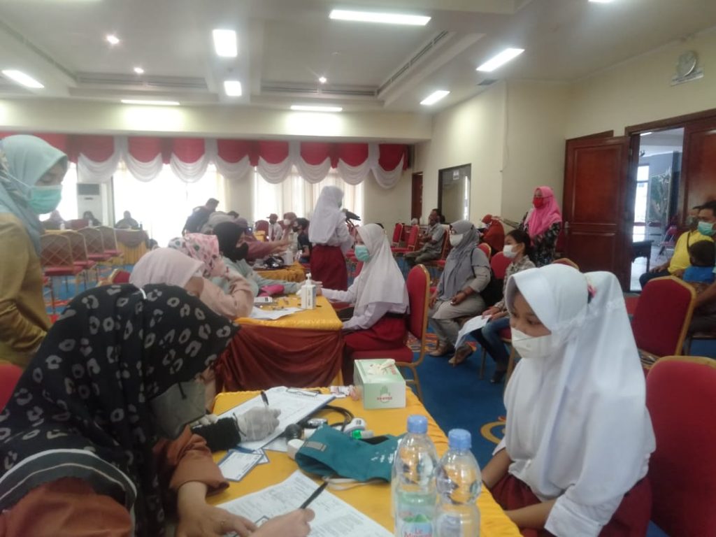 Vaksin Dikebut, Pelajar dari 35 SD di Bontang Ikuti Suntik Dosis Pertama