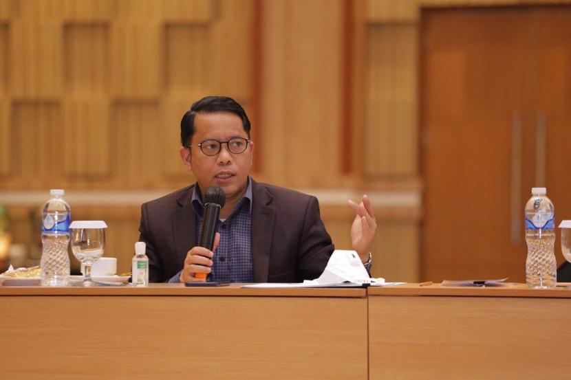 Kemenag: Jihad Itu bukan Berorientasi untuk Mati atau Perang Dirjen Bimbingan Masyarakat Islam Kementerian Agama, Kamaruddin Amin, mengatakan makna jihad dalam Islam lebih tepat dimaknai sebagai hidup di jalan Allah dengan kemuliaan.