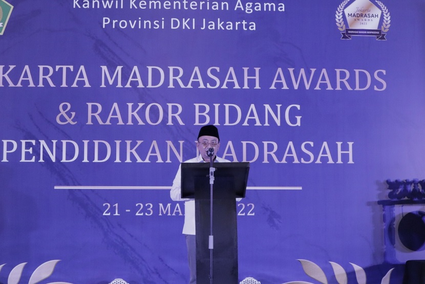 Kemenag DKI Sukses Gelar Jakarta Madrasah Awards Tahun 2022 Kepala Kanwil Kemenag DKI Cecep Khairul Anwar saat membuka Jakarta Madrasah Awards, sekaligus Rapat Kerja Tahun 2022, dan Rakor Bidang Pendidikan Madrasah pada 21 hingga 23 Maret 2022.