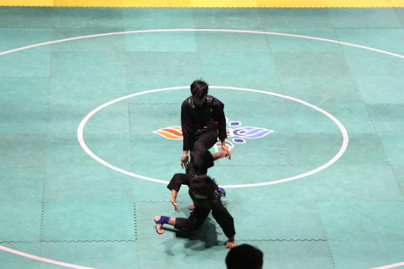 Merajut Asa, Meraih Mimpi Bersama Pagar Nusa Aksi pendekar pencak silat Pagar Nusa dalam Kejurnas IV Pagar Nusa.