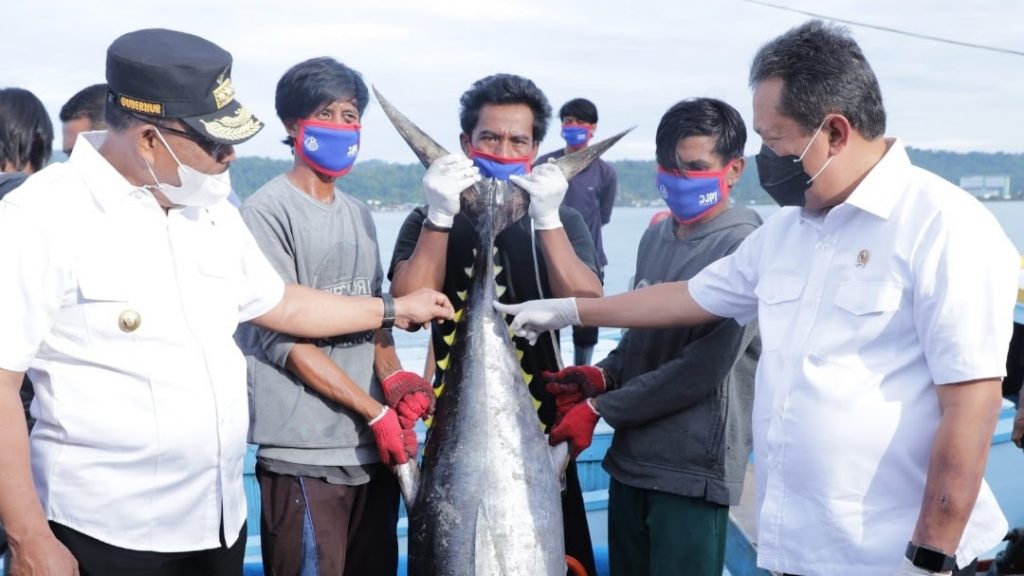 KKP Gaungkan Ekonomi Biru, Pengusaha Cat Kapal Kayu Asal Sidoarjo Sambut Baik