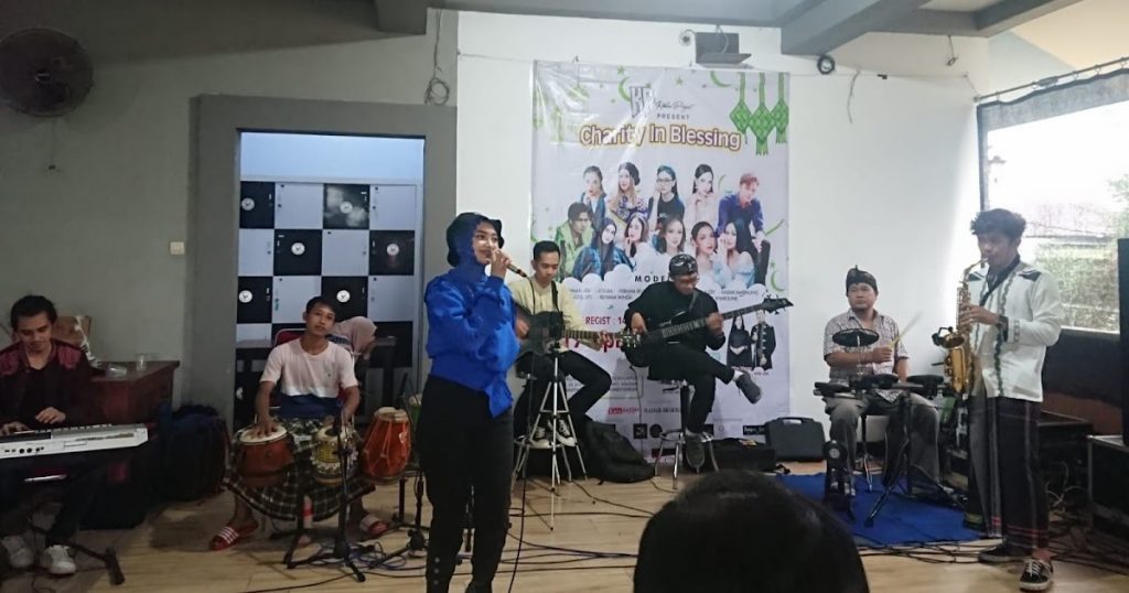 Jihan Audy Meriahkan Event Amal “Charity in blessing” Jihan Audy Meriahkan Event Amal "Charity in blessing"