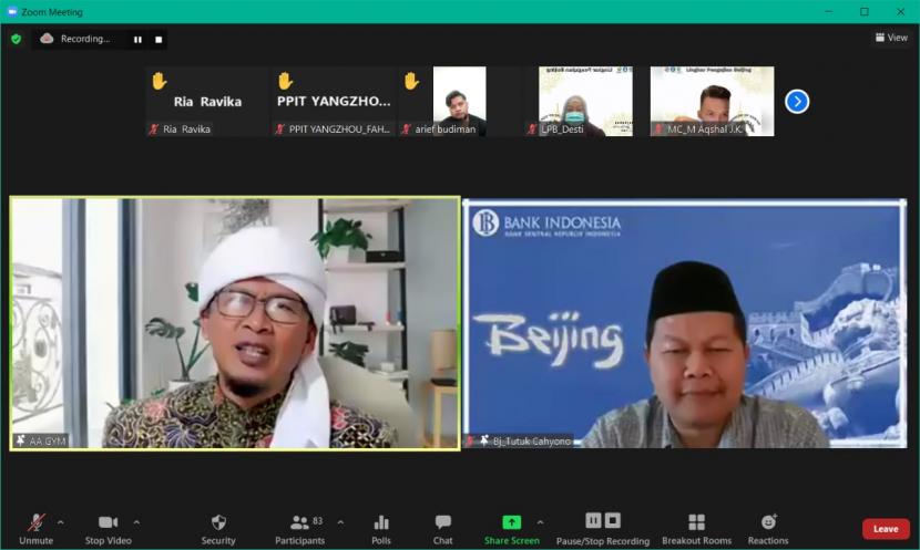 Komunitas Muslim Indonesia Tiongkok Gelar Tabligh Akbar Ramadan Muslim Indonesia yang tergabung dalam Lingkar Pengajian Beijing (LPB) dan Lintas Komunitas Muslim Indonesia Tiongkok (LKMIT) menggelar kegiatan Tabligh Akbar Ramadhan, Sabtu (23/4).