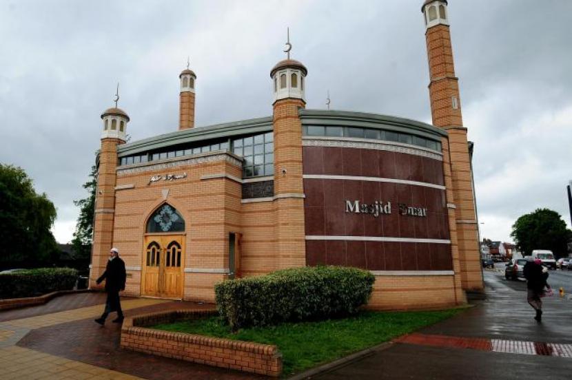 Inggris Dorong Masjid dan Sekolah Islam Ajukan Dana Keamanan Masjid di Wiltshire, Inggris (Ilustrasi). Inggris canangkan program Perlindungan Tempat Ibadah termasuk masjid