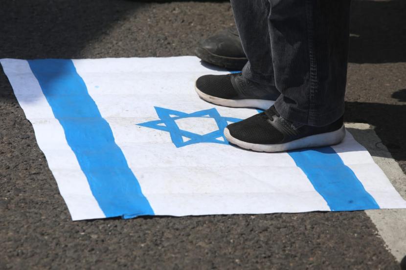 MUI Minta Umat Islam Waspadai Peringatan Hari yang Diklaim Kemerdekaan Israel Ilustrasi bendera Israel. MUI mengajak umat Islam baca qunut nazilah pada hari Kemerdekaan Israel
