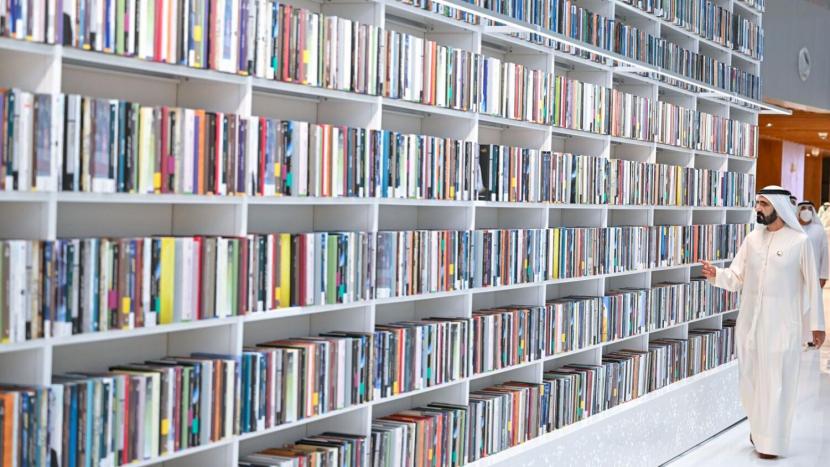 Dubai Resmikan Perpusatakaan Megah Senilai Rp 4 Triliun Penguasa Dubai Sheikh Mohammed bin Rashid Al Maktoum, meluncurkan mega perpustakaan baru berbentuk seperti rak buku.