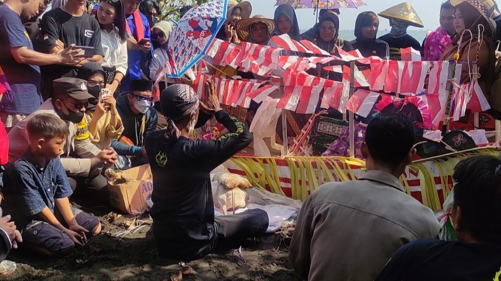 Mewahnya Upacara Nyadran Desa Tawan, Menelan Biaya Hingga Setengah Milyar
