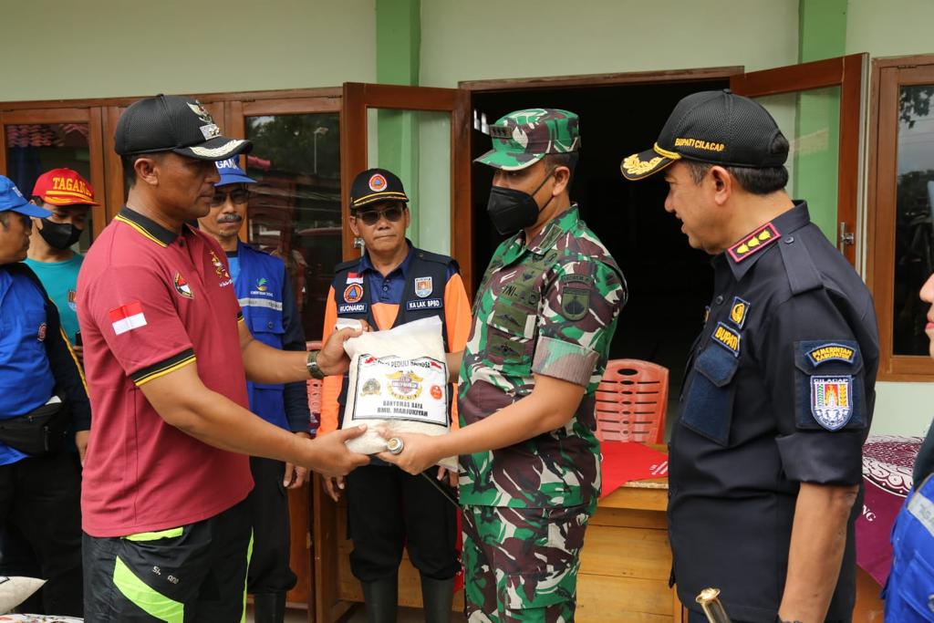 Gerak Cepat, Danrem 071/Wijayakusuma Atasi Banjir Kawunganten Cilacap