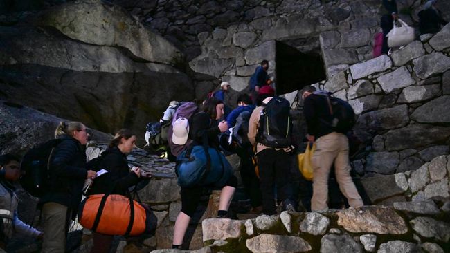 Peru Rusuh, 400 Turis Terdampar di Machu Picchu Ratusan turis di Machu Picchu
