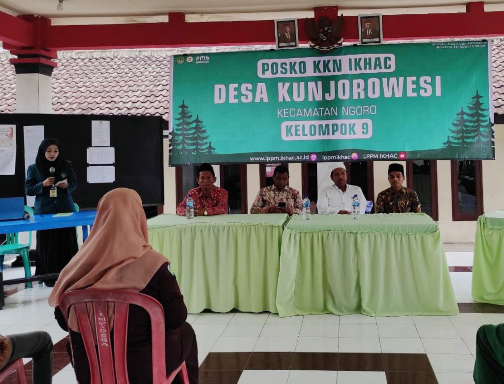 Mahasiswa KKN Kelompok 9 IKHAC Disambut Hangat Pemerintah Desa Kunjorowesi