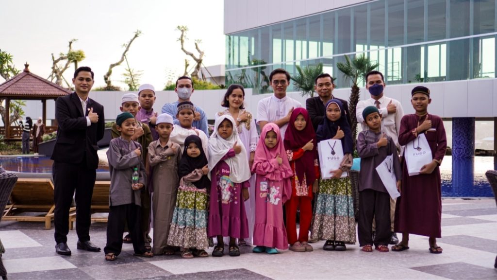 FUGO Hotel Samarinda Berbagi Kebaikan dengan Panti Asuhan