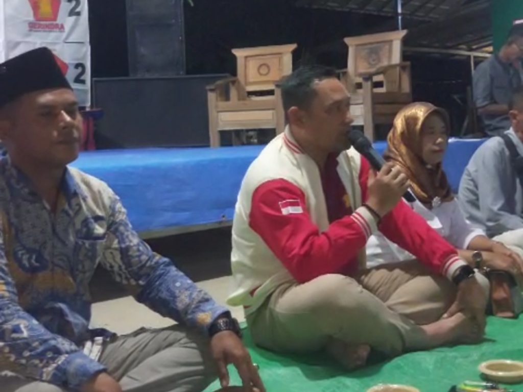 Seno Aji, Wakil Ketua DPRD Kaltim saat mengahdiri peresmian jalan di Desa Desa Manunggal Jaya, Kecamatan Sebulu, Kabupaten Kutai Kartanegara, pada Sabtu (2/9/2023)