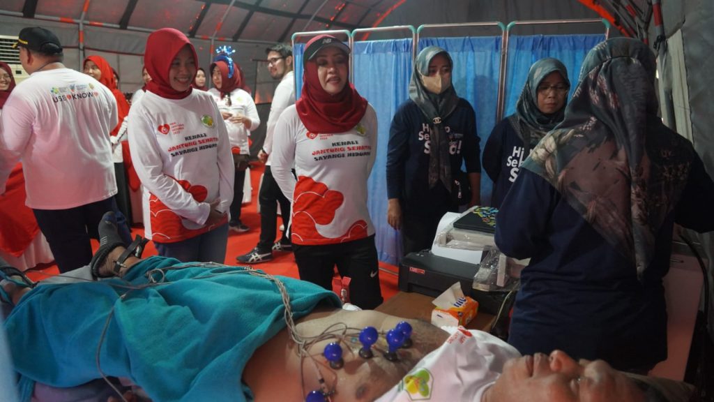 Bupati Mojokerto Ikfina Fahmawati saat Hari Jantung sedunia