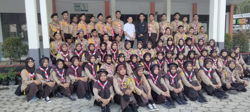 Program Latihan Gabungan UPT SMAN 9 dan SMAN 30 Bone Latihan Gabungan