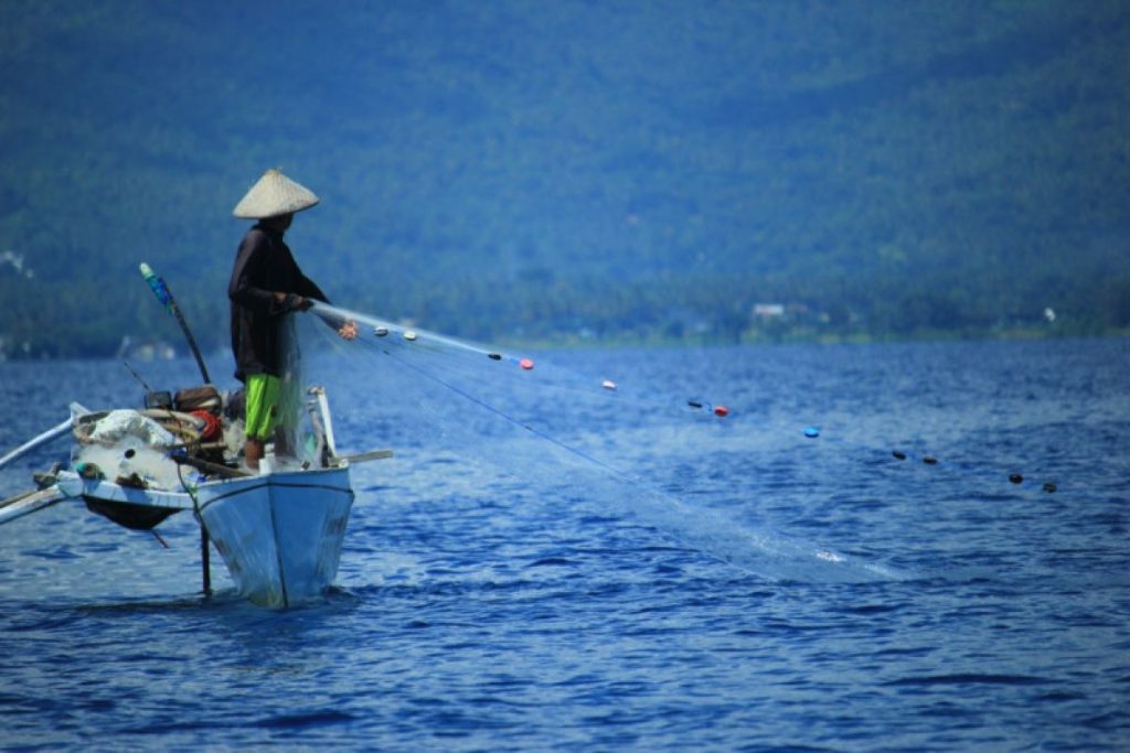 Mengurai Potensi Sumber Daya Kelautan Indonesia nelayan