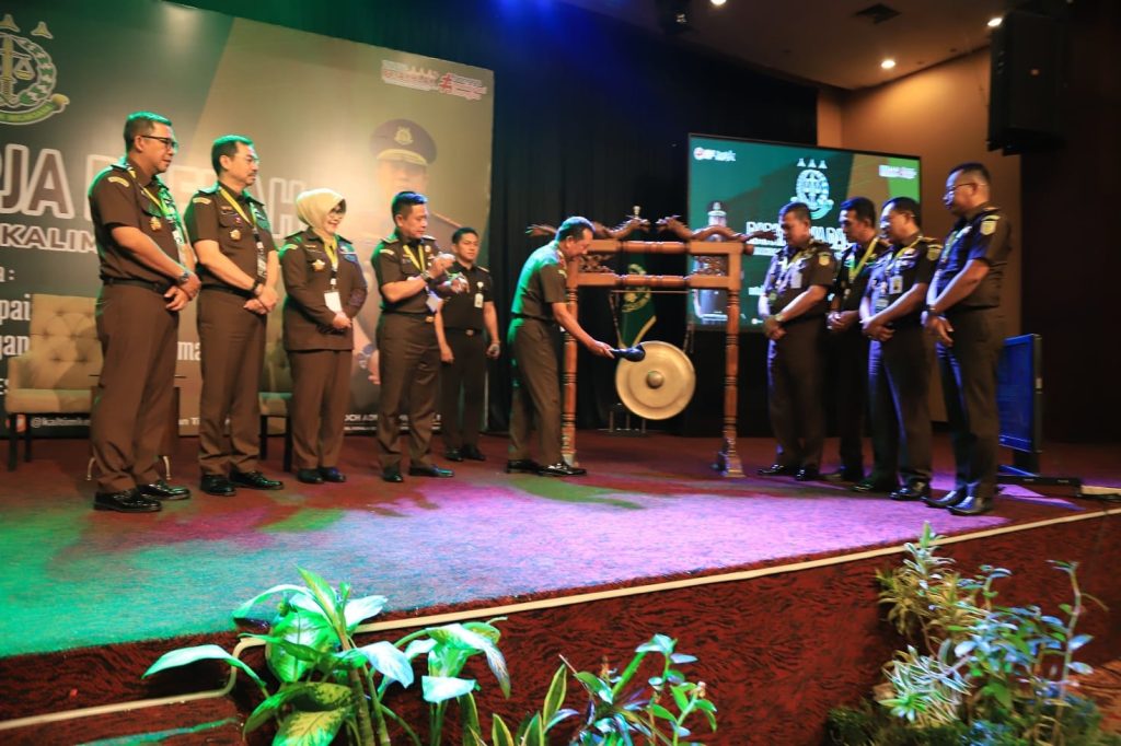 Kejati Kaltim Gelar Rakerda, Tekankan Penegakan Hukum Tegas dan Humanis