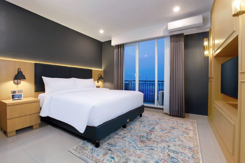 Kamar Suite Aston Mojokerto, Simfoni Kenyamanan Smart Hotel