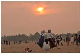 Hamparan Pasir Pantai Dadakan Aurduri di Jambi Pantai Dadakan Aurduri.