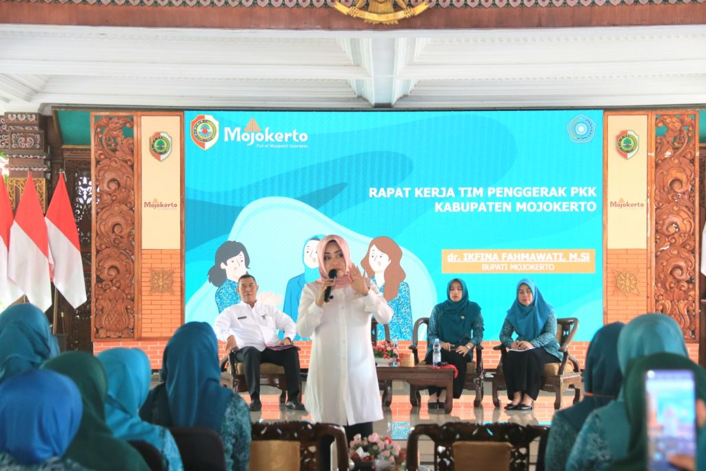 Hadiri Raker Tim Penggerak PKK, Bupati Ikfina Pesan Begini