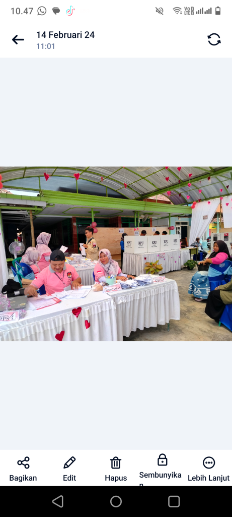 TPS Unik Bertema Valentine di Jombang Menarik Antusiasme Pemilih