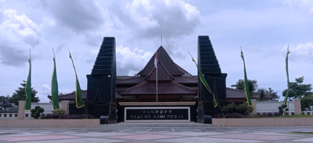 Lomba Krenotek 2024, Dorong Kreativitas dan Solusi Inovatif Kemajuan Kabupaten Blitar Pendopo Sasana Adhi Praja Pemkab Blitar di Kanigoro
