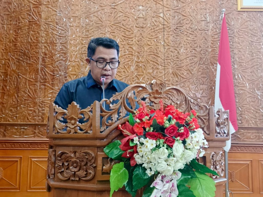 M. Amin, Perwakilan Fraksi Partai Demokrat DPRD Kutim saat membacakan pandangan umum fraski