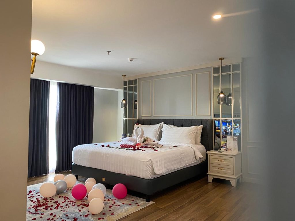 Suite Room ASTON inn Jemursari, Surabaya