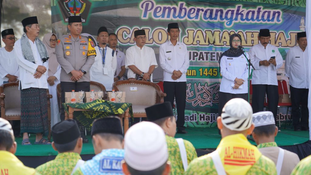 Rini Syarifah, Bupati Blitar