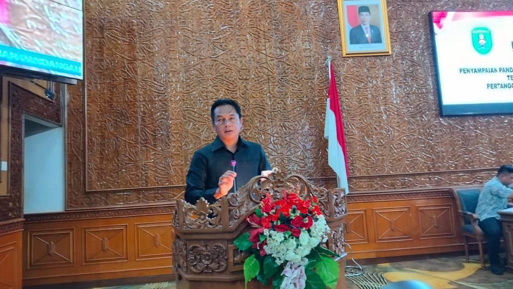 Siang Geah Ketua Fraksi PDIP DPRD Kutim