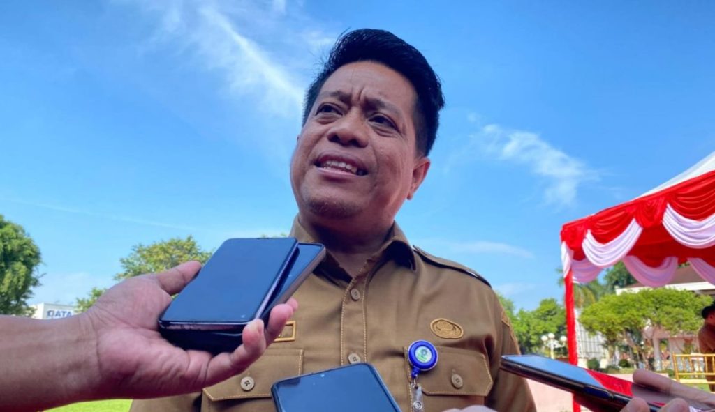 Pembagian seragam sekolah Balikpapan