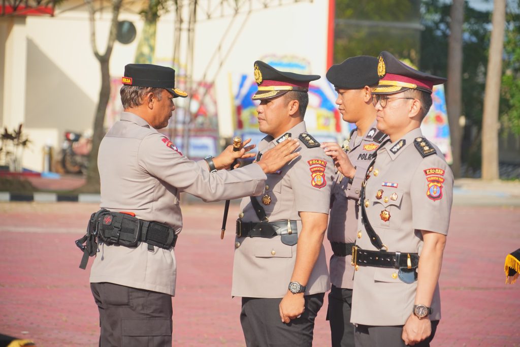 AKBP Candra Hermawan Jabat Kapolres Kutim Gantikan AKBP Ronni Bonic AKBP Ronni Bonic Digantikan AKBP Chandra Herwa (.ant)