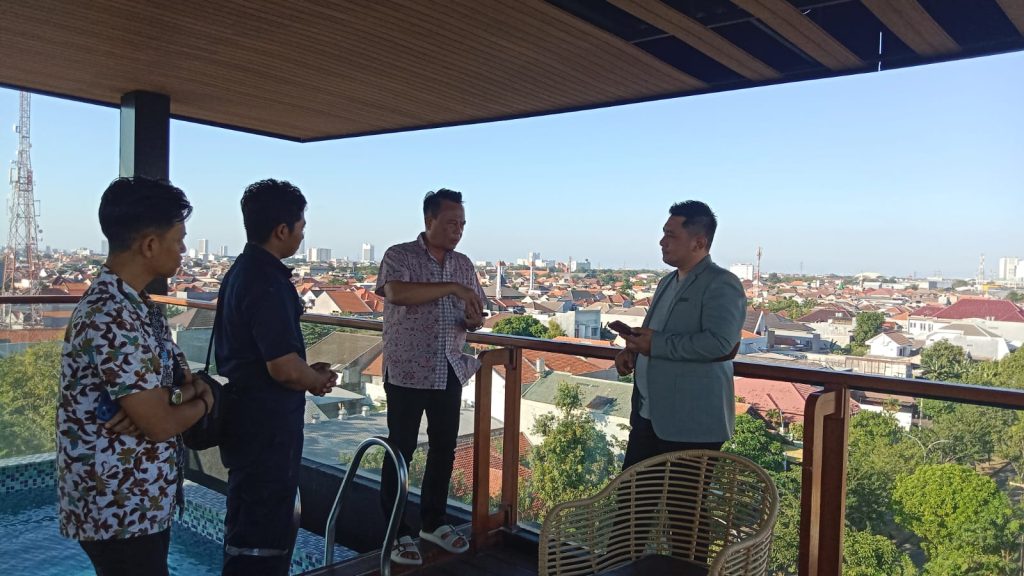 Kunjungan Berkala Perwakilan Pemilik Smart Hotel Pertama di Jatim, Tingkatkan Kualitas Kelayakan