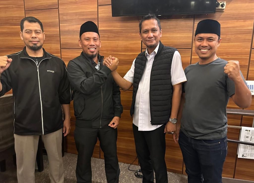 Ketua DPD Golkar Samarinda Nindya Listiono bertemu Ketua DPD PKS Samarinda Wasis Riyanto