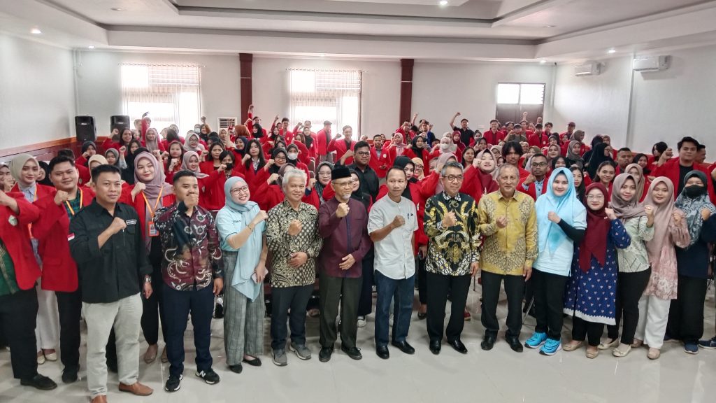 Pelepasan mahasiswa KKN STIE Nusantara, Sabtu (20/7/2024) (Ahmad/Gonews.id)