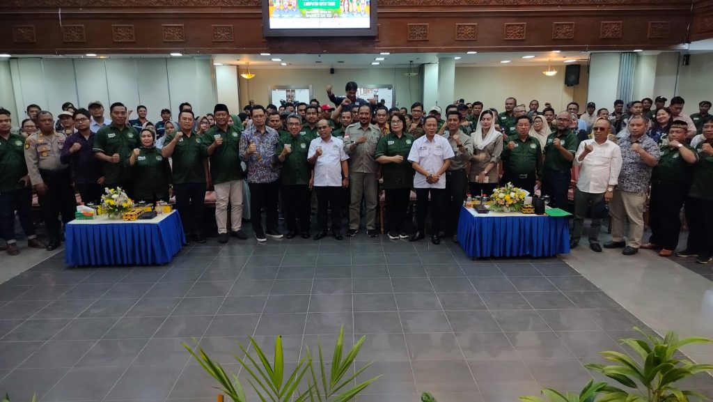 Suasana pelantikan FPKS Kutim di Ruang Meranti Kantor Bupati Kutim