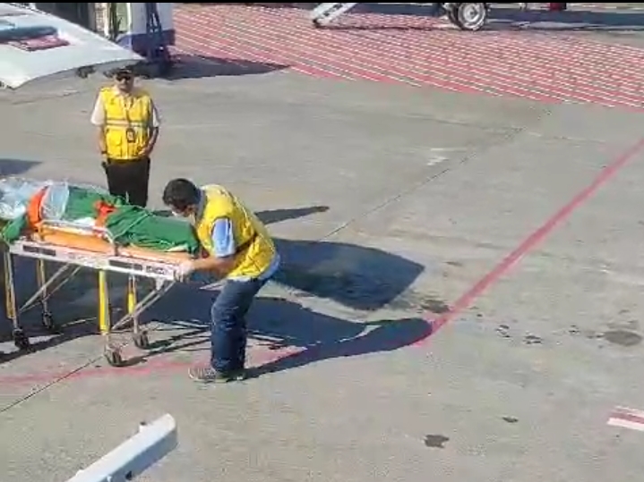 Sukirah, Jamaah Haji Jombang Meninggal di Pesawat Sebelum Tiba di Kampung Halaman Jenazah Sukirah Jamaah Haji asal Jombang yang Meninggal di Pesawat Sebelum Tiba di Kampung Halamannya di Desa Kepatihan. (Tangkapan layar video Kemenag Jombang)