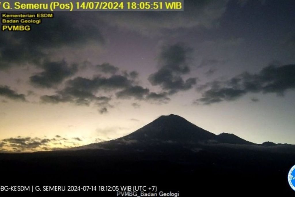 Skrinsot Gunung Semeru di Jawa Timur