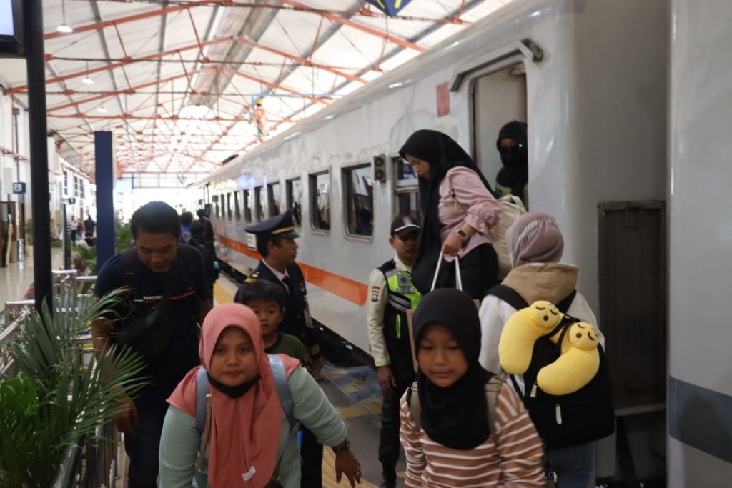 Penumpang kereta api