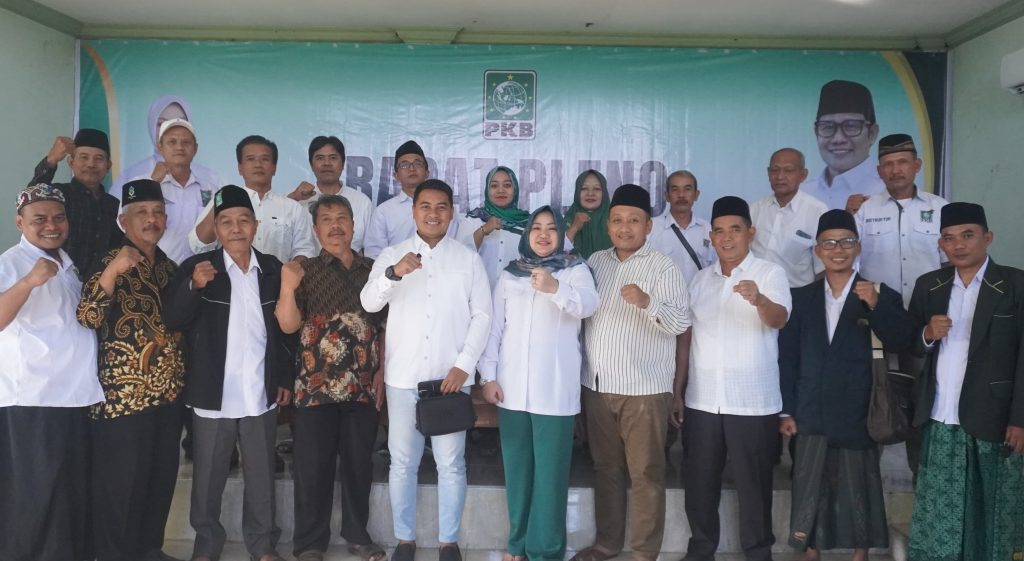 DPC PKB Kabupaten Mojokerto menggelar rapat pleno di kantor DPC PKB Kabupaten Mojokerto, Sabtu (17/8/2024).