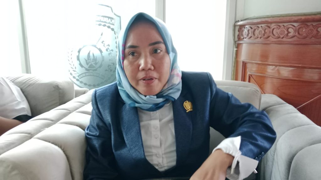 Leni Angriani, Anggota Komisi B DPRD Kutim