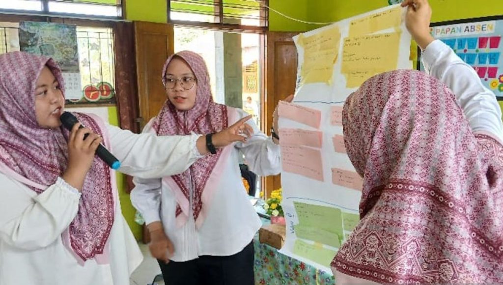 Guru SDN di Penajam Pelajari Metode MIKR untuk Tingkatkan Kualitas Belajar Belajar MKIR di SDN 007 Penajam