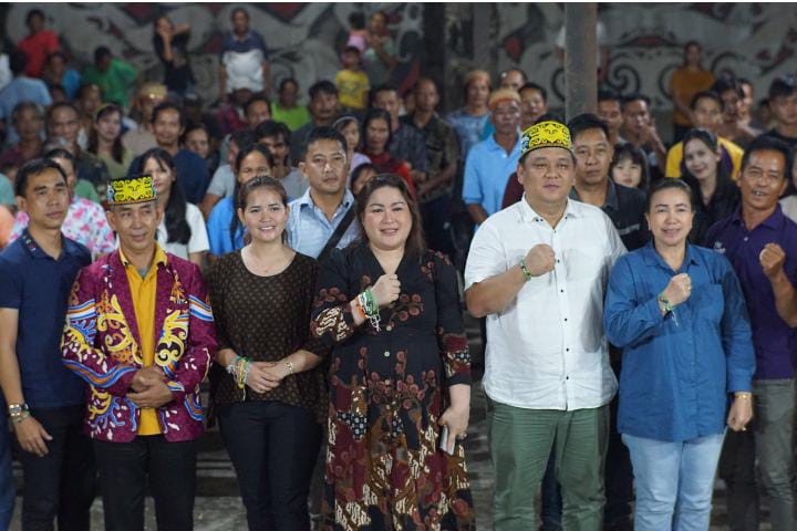 Di Kampung Laham, Novita Bulan Ajak Masyarakat Pilih Pemimpin Mahulu Sesuai Hati Nurani Ketua DPC Partai Gerindra Mahulu, Novita Bulan