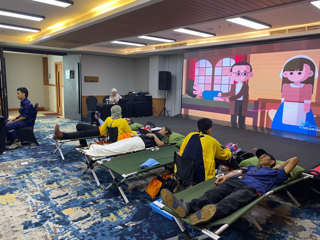 Kegiatan Donor Darah Di Aston Inn Jemursari