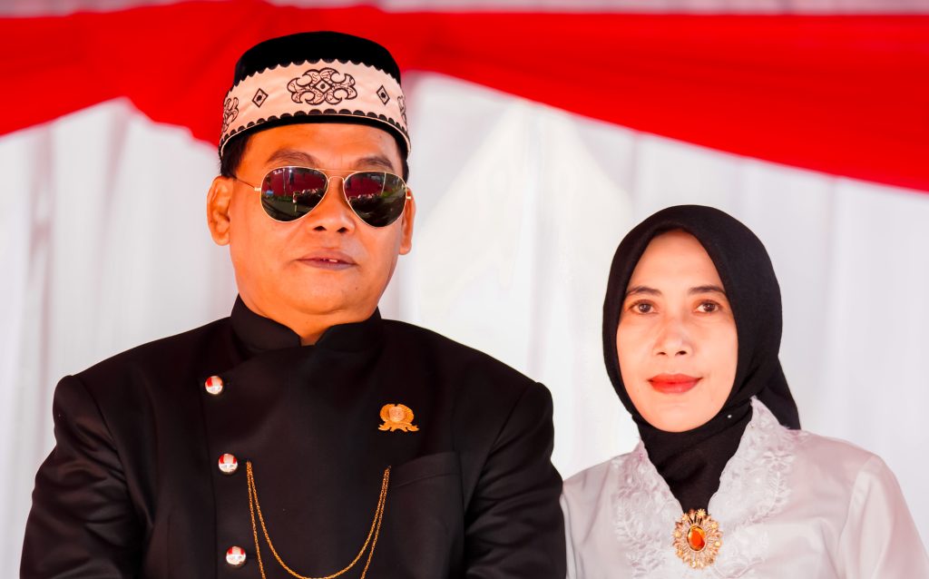 Sumardi Syawal, Anggota DPRD Kota Bontang bersama istri