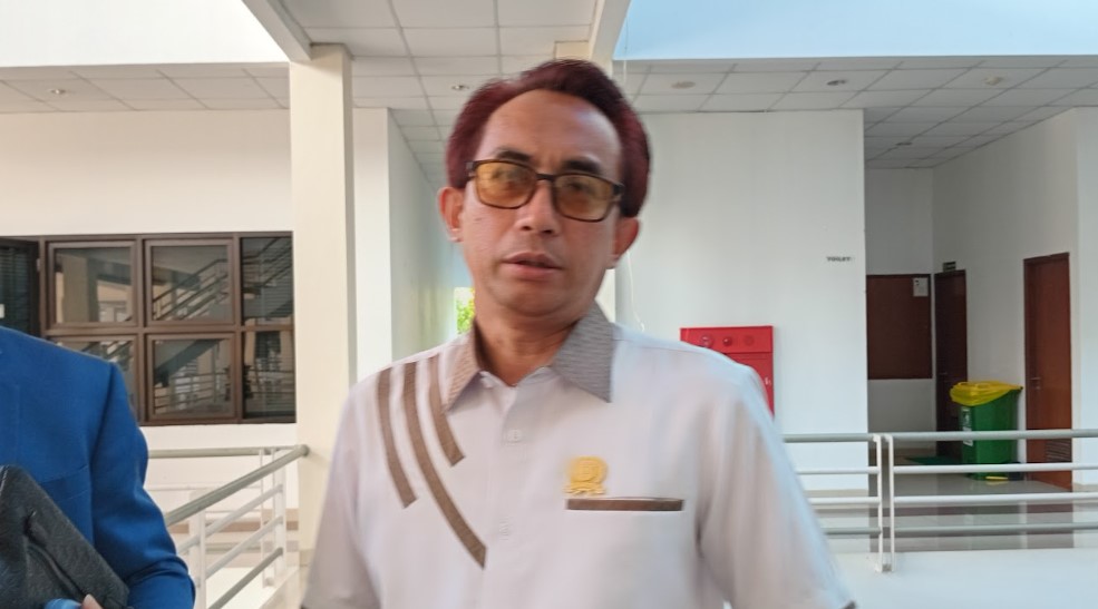 Pilkada Kota Bontang 2024, Rustam Soroti Profesionalitas Penyelenggara Pemilu Rustam, Anggota DPRD Kota Bontang saat diwawancarai di Gedung DPRD Kota Bontang (Agt/GOnews)