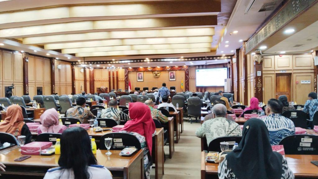 Suasana ruang sidang DPRD Kabupaten Sidoarjo pada Selasa, (8/10/2024)