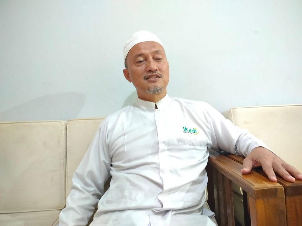 Hari Santri Nasional 2024: Saeful Rizal Dorong Santri Berkontribusi untuk Bangsa di Era Globalisasi Saeful Rizal, Anggota DPRD Bontang saat diwawancarai di rumahnya, Rabu (16/10/2024)