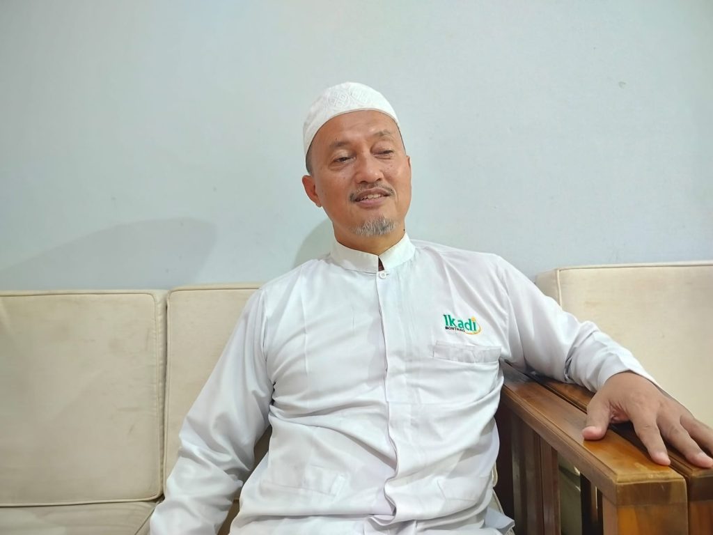 Saeful Rizal, Anggota DPRD Bontang saat diwawancarai di rumahnya, Rabu (16/10/2024)