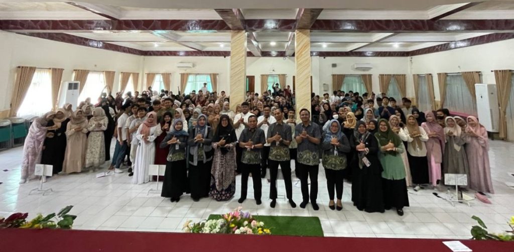 Pentingnya Program JKN, BPJS Kesehatan Cabang Sidoarjo Berikan Edukasi di SMAN 2 Sidoarjo BPJS Kesehatan Kantor Cabang Sidoarjo Pentingnya Program JKN, BPJS Kesehatan Cabang Sidoarjo Berikan Edukasi di SMAN 2 Sidoarjo
